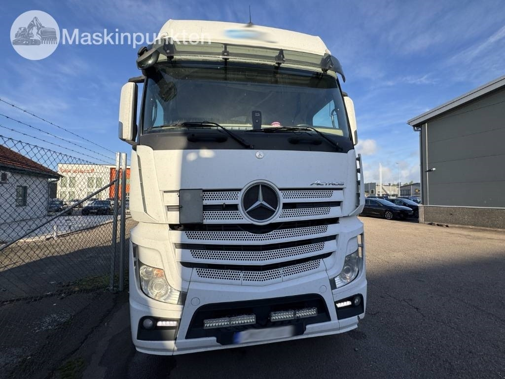Mercedes-Benz Actros 963-4-C - Tegljač: slika 4 Mercedes-Benz Actros 963-4-C - Tegljač: slika 4