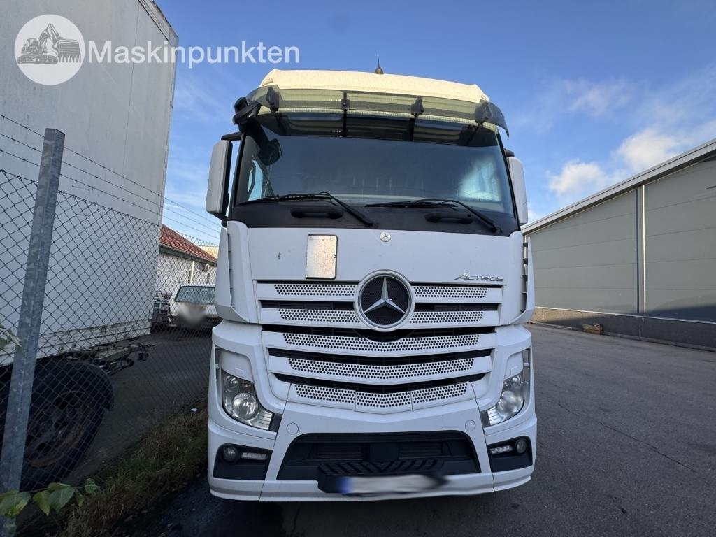Mercedes-Benz Actros 963-4-D - Tegljač: slika 4 Mercedes-Benz Actros 963-4-D - Tegljač: slika 4
