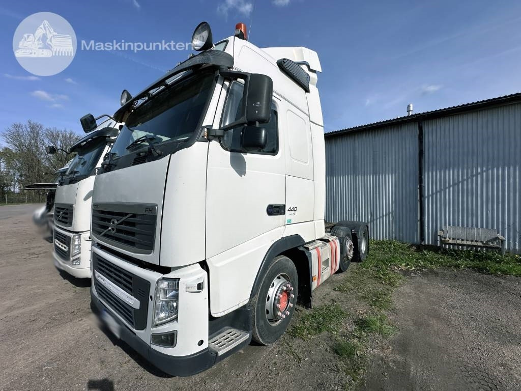 Volvo FH 440 Puscher - Tegljač: slika 2 Volvo FH 440 Puscher - Tegljač: slika 2