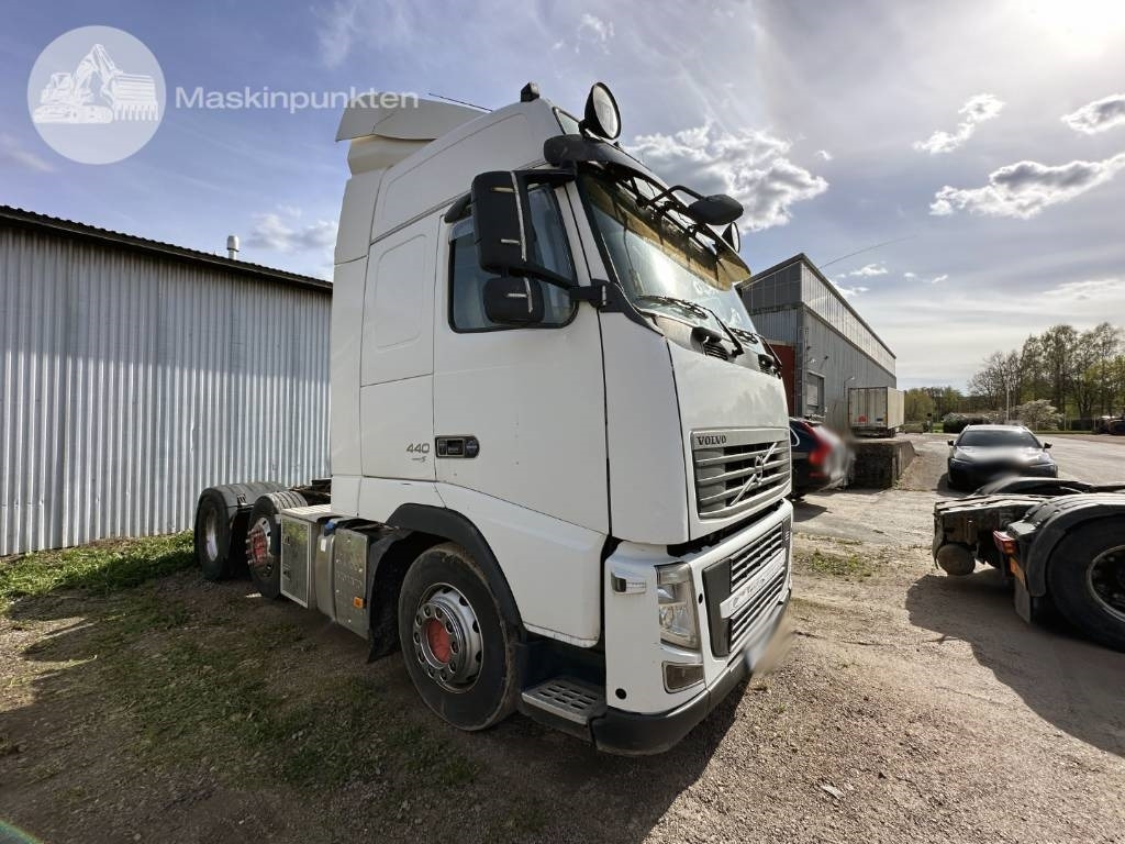 Volvo FH 440 Puscher - Tegljač: slika 1 Volvo FH 440 Puscher - Tegljač: slika 1