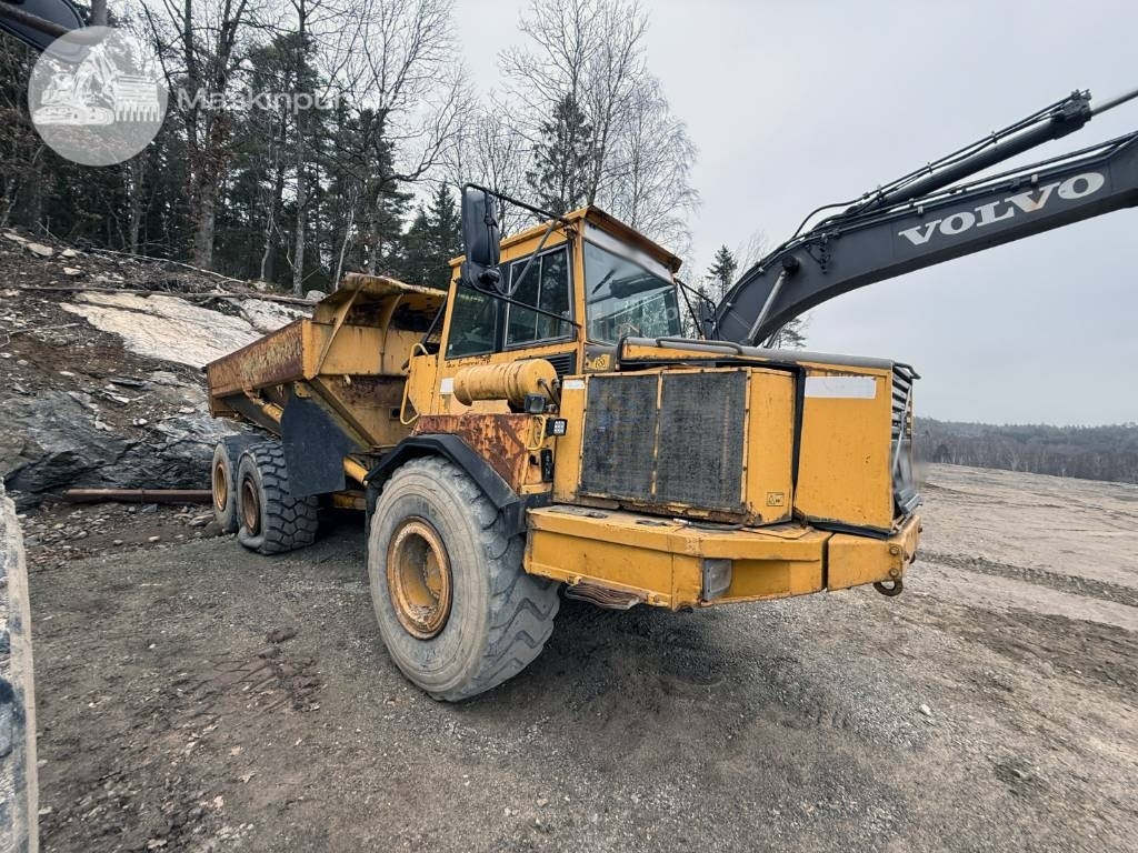 Volvo A 25 C - Zglobni kiper: slika 2 Volvo A 25 C - Zglobni kiper: slika 2
