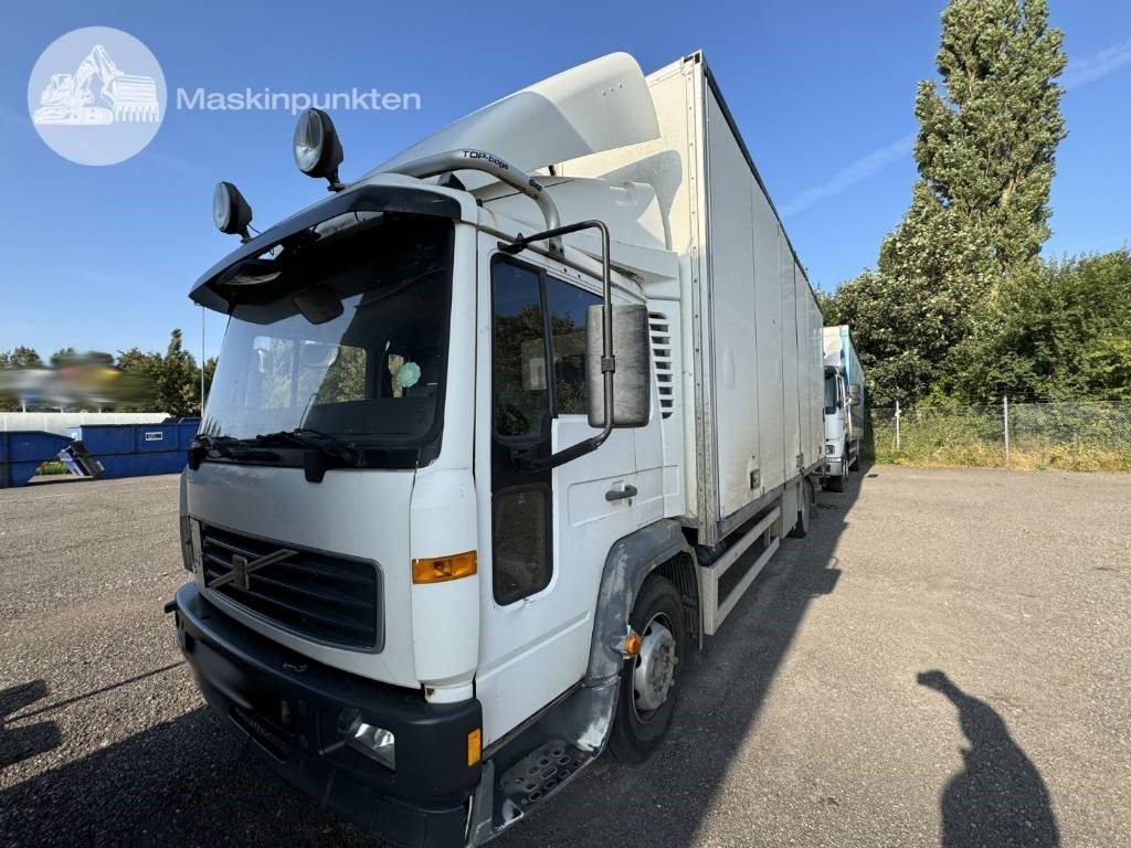 Volvo FL6 220 - Kamion sa zatvorenim sandukom: slika 2 Volvo FL6 220 - Kamion sa zatvorenim sandukom: slika 2