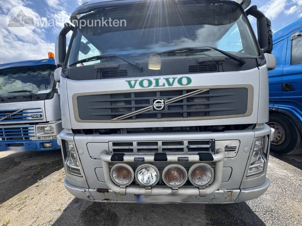 Volvo FM 440 CAMELEONT + BERFLAK + BETONGBLANDARE - Kamion za prevoz kontejnera/ Kamion sa promenjivim sandukom: slika 4 Volvo FM 440 CAMELEONT + BERFLAK + BETONGBLANDARE - Kamion za prevoz kontejnera/ Kamion sa promenjivim sandukom: slika 4