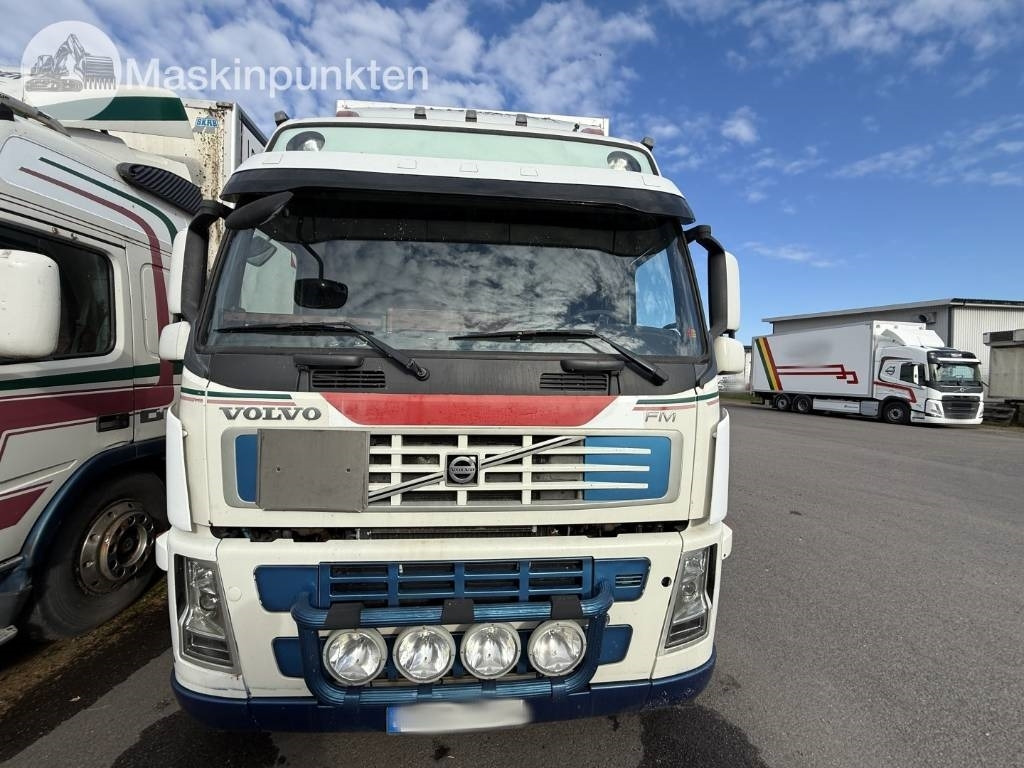 Volvo FM 440 - Kamion sa zatvorenim sandukom: slika 2 Volvo FM 440 - Kamion sa zatvorenim sandukom: slika 2