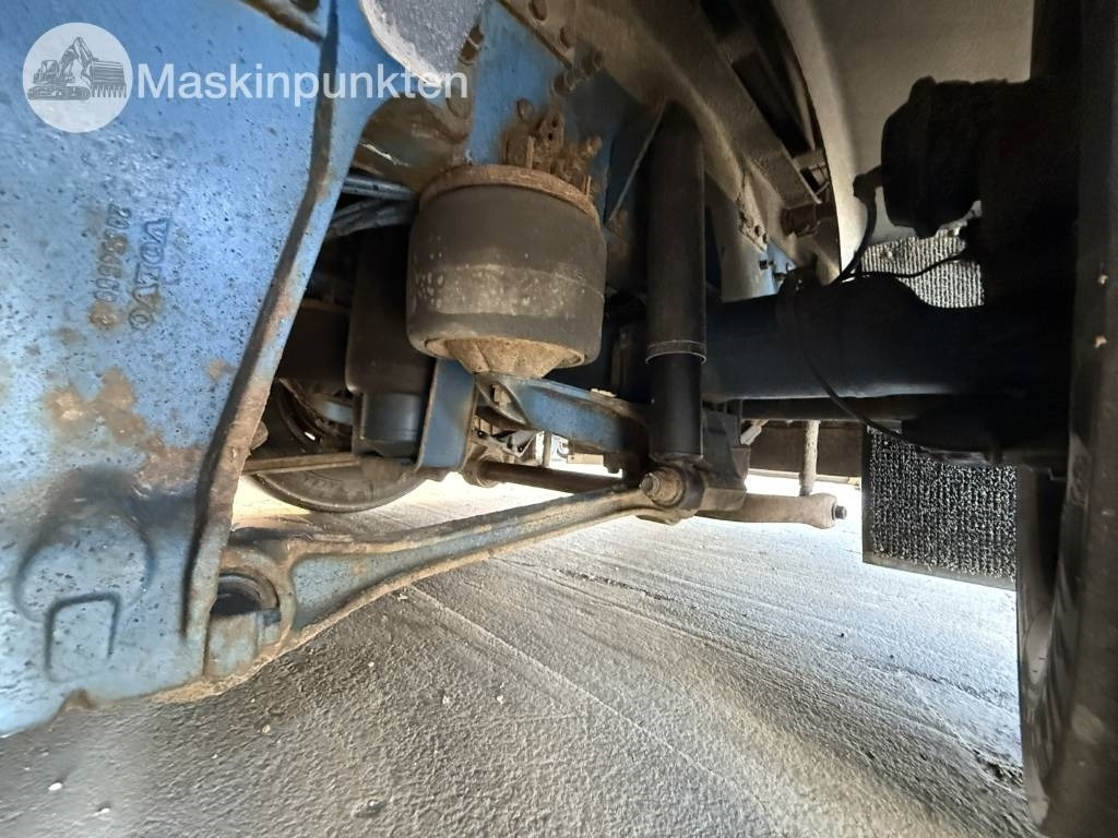 Kamion sa zatvorenim sandukom Volvo FM 440: slika 11