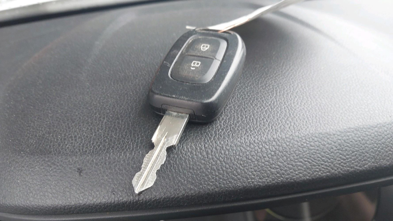 Automobil DACIA DUSTER II 1.5 BLUEDCI 115: slika 17 Automobil DACIA DUSTER II 1.5 BLUEDCI 115: slika 17