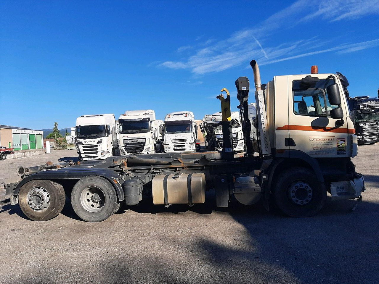 DAF CF85 FAR 85.410 POLYBENNE 6X2 - Kamion sa hidrauličnom kukom: slika 3 DAF CF85 FAR 85.410 POLYBENNE 6X2 - Kamion sa hidrauličnom kukom: slika 3