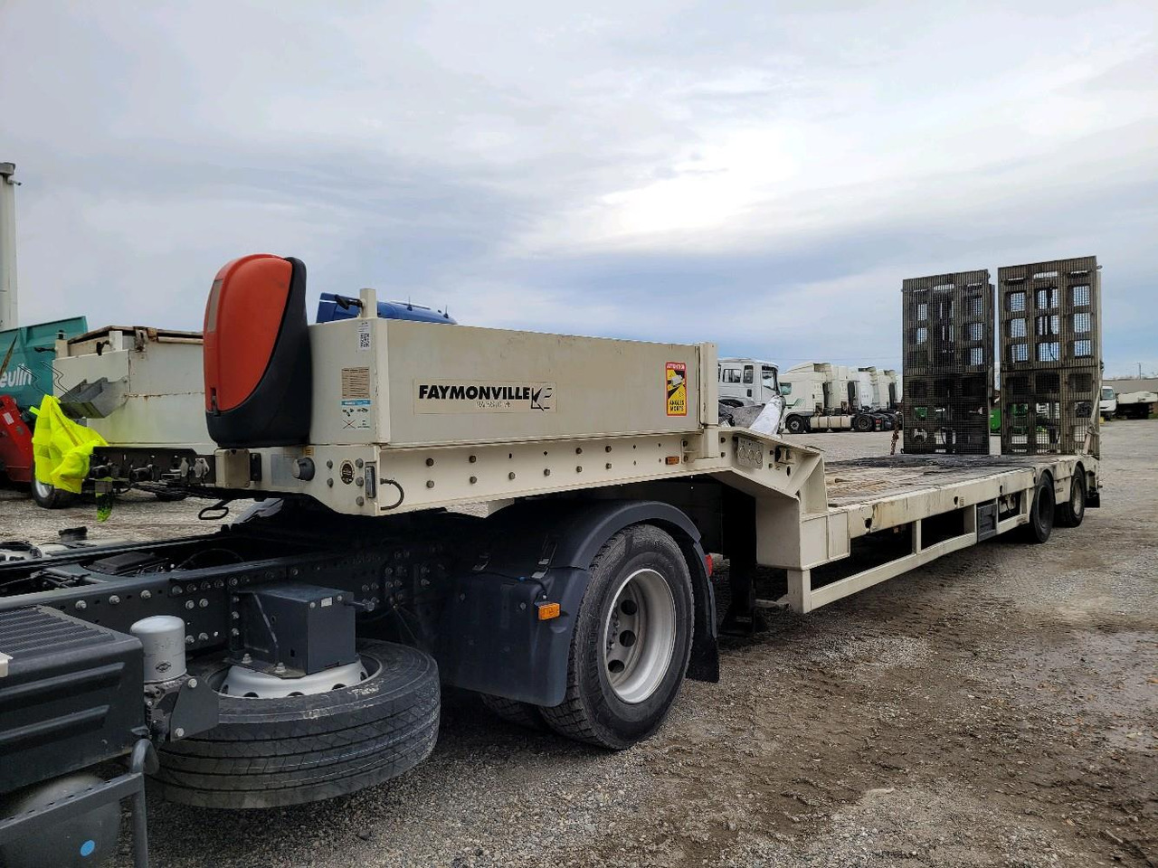 Niska poluprikolica za prevoz FAYMONVILLE FAYONWILL MULTIMAX: slika 9 Niska poluprikolica za prevoz FAYMONVILLE FAYONWILL MULTIMAX: slika 9