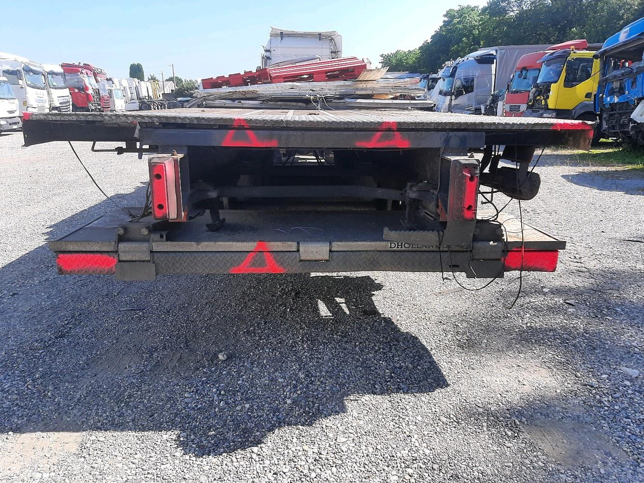 FRUEHAUF 3 ESSIEUX R580 - Plato poluprikolica: slika 5 FRUEHAUF 3 ESSIEUX R580 - Plato poluprikolica: slika 5