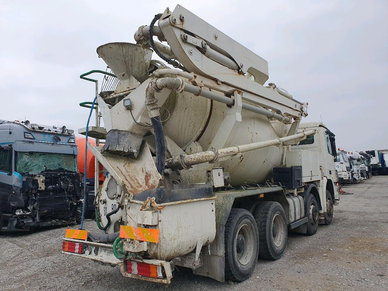 MERCEDES ACTROS 3236 MALAX PUTZMEISTER - Mikser za beton: slika 4 MERCEDES ACTROS 3236 MALAX PUTZMEISTER - Mikser za beton: slika 4