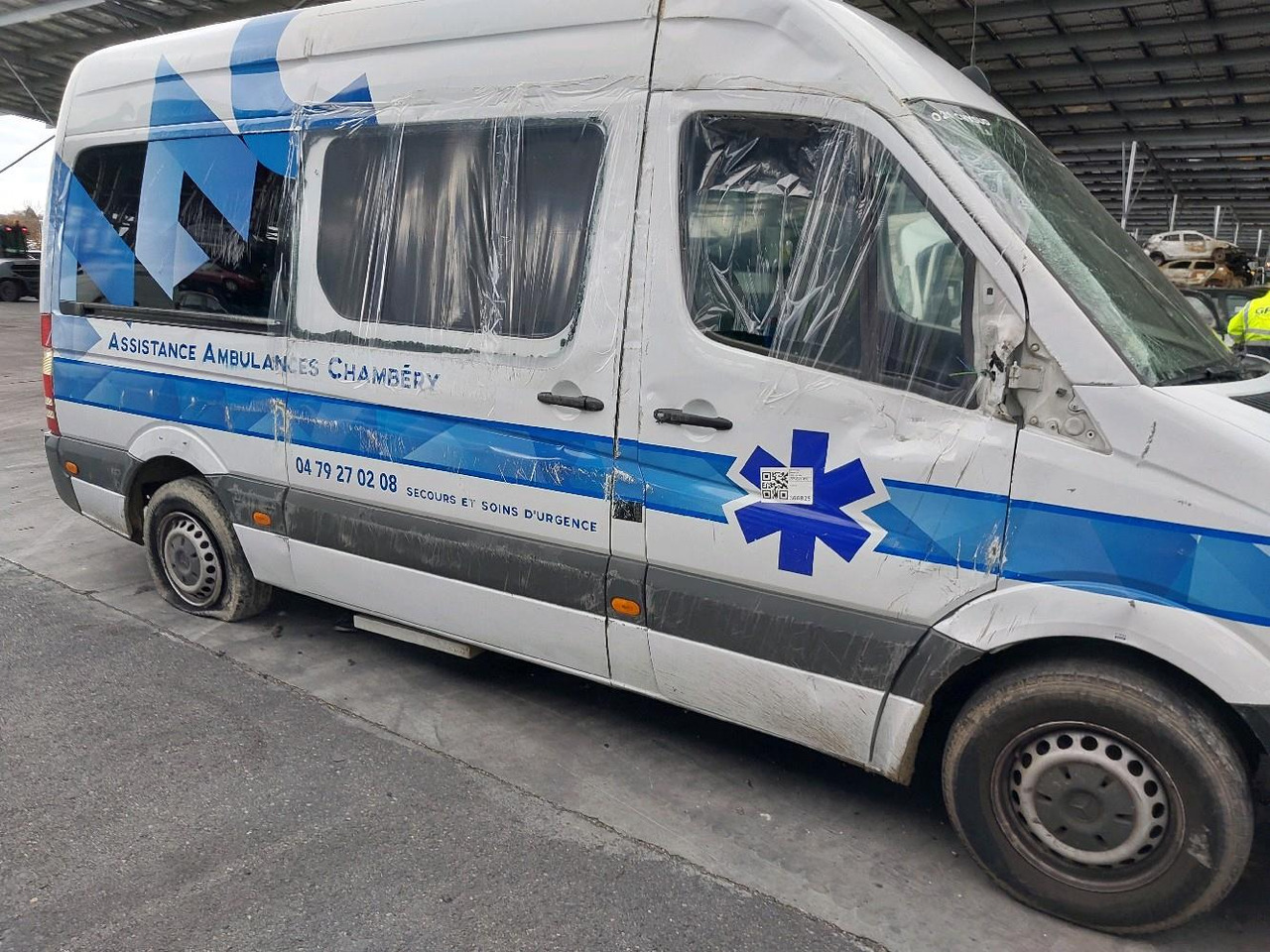 MERCEDES SPRINTER II 313 2.2 CDI 130 - Vozilo hitne pomoći: slika 3 MERCEDES SPRINTER II 313 2.2 CDI 130 - Vozilo hitne pomoći: slika 3