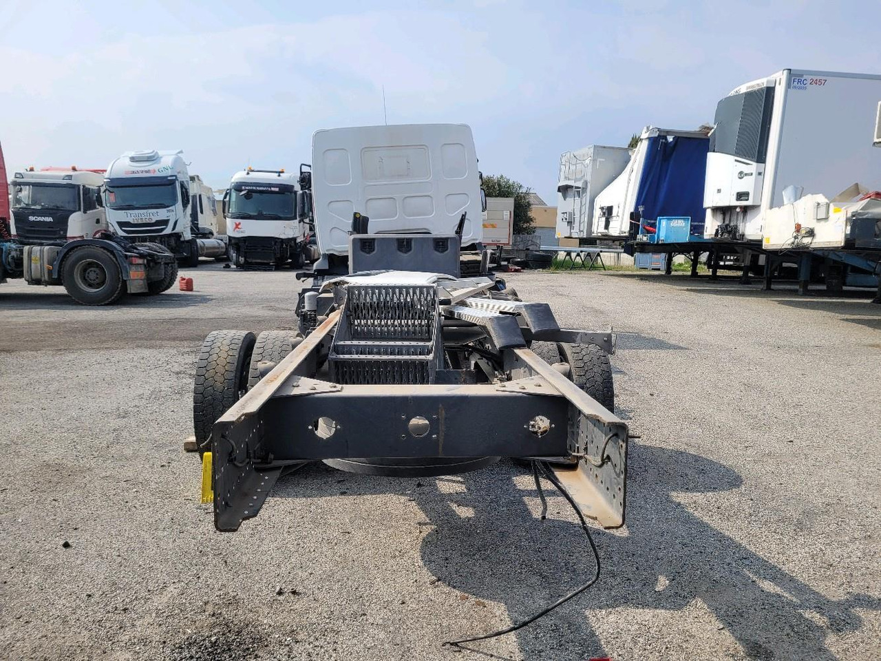 RENAULT D12 - Kamion sa golom šasijom i zatvorenom kabinom: slika 5 RENAULT D12 - Kamion sa golom šasijom i zatvorenom kabinom: slika 5