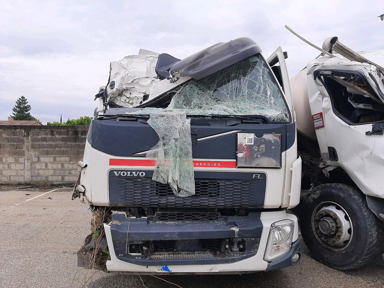VOLVO FL 280 CITERNE - Kamion cisterna: slika 2 VOLVO FL 280 CITERNE - Kamion cisterna: slika 2
