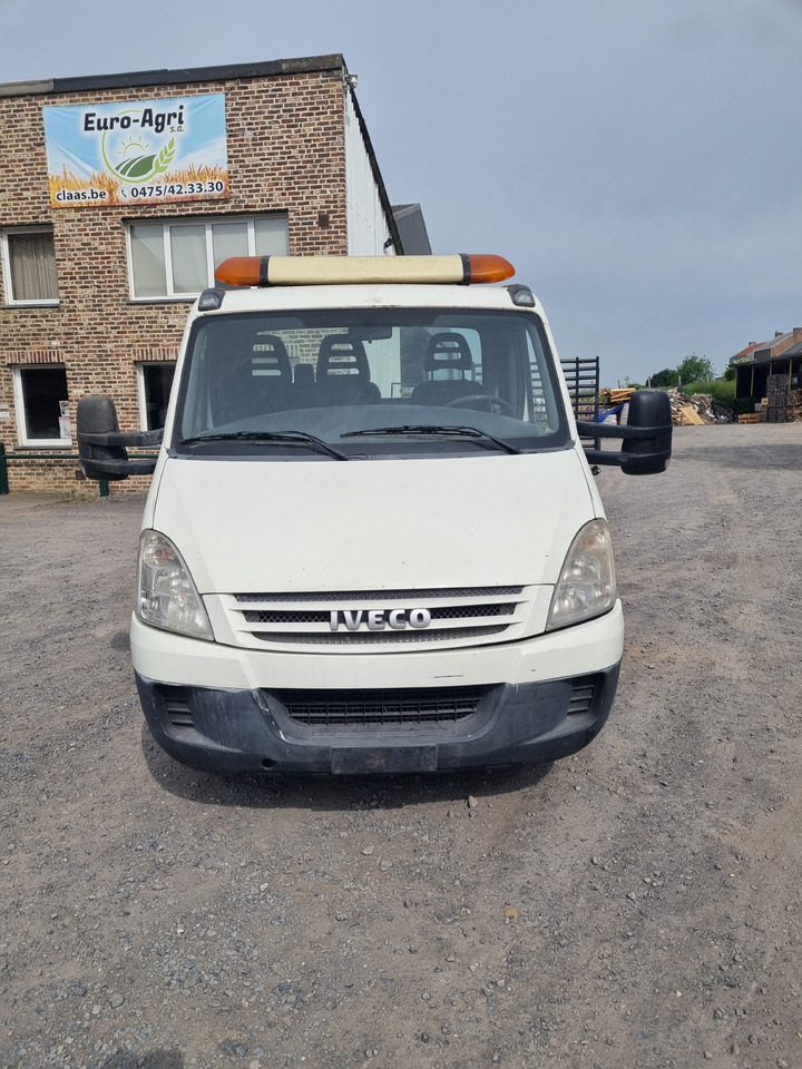 IVECO DAILY 35C18 - Tegljač: slika 3 IVECO DAILY 35C18 - Tegljač: slika 3
