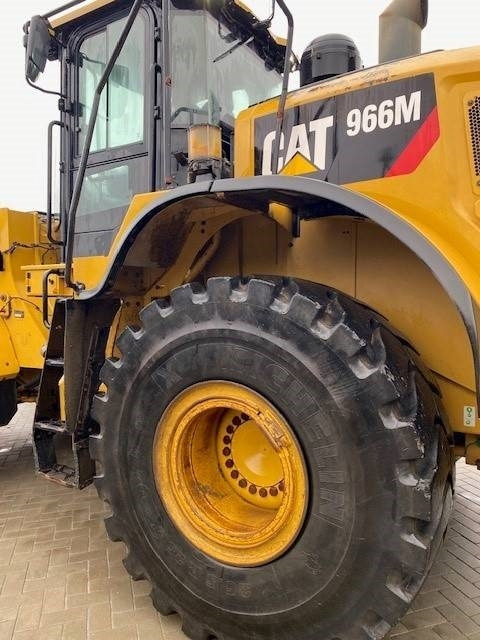 CAT 966 M - Utovarivač točkaš: slika 5 CAT 966 M - Utovarivač točkaš: slika 5