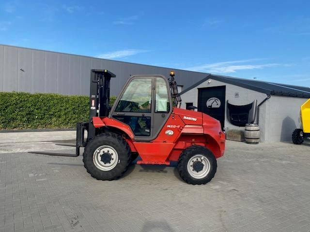 Manitou M 30.4 - Terenski viljuškar: slika 1 Manitou M 30.4 - Terenski viljuškar: slika 1