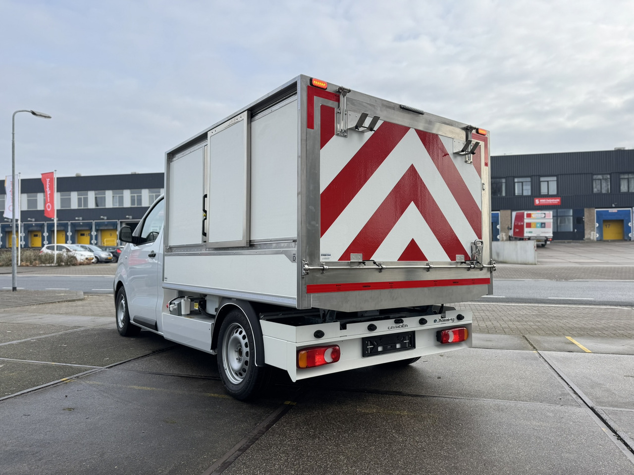 Citroen E-Jumpy veegvuil zijbelader seitenlader mullfahrzeug - Dostavno vozilo istovarivač, Električno dostavno vozilo: slika 4 Citroen E-Jumpy veegvuil zijbelader seitenlader mullfahrzeug - Dostavno vozilo istovarivač, Električno dostavno vozilo: slika 4