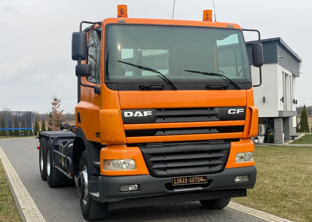 DAF CF 85.340 6X4 MANUAL - Kamion sa hidrauličnom kukom: slika 1 DAF CF 85.340 6X4 MANUAL - Kamion sa hidrauličnom kukom: slika 1