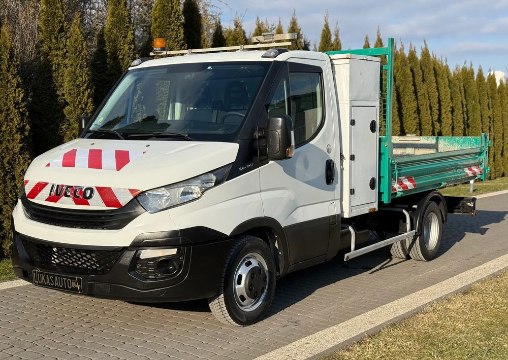Iveco DAILY 35C15 WYROTKA SKRZYNKA - Dostavno vozilo istovarivač: slika 3 Iveco DAILY 35C15 WYROTKA SKRZYNKA - Dostavno vozilo istovarivač: slika 3