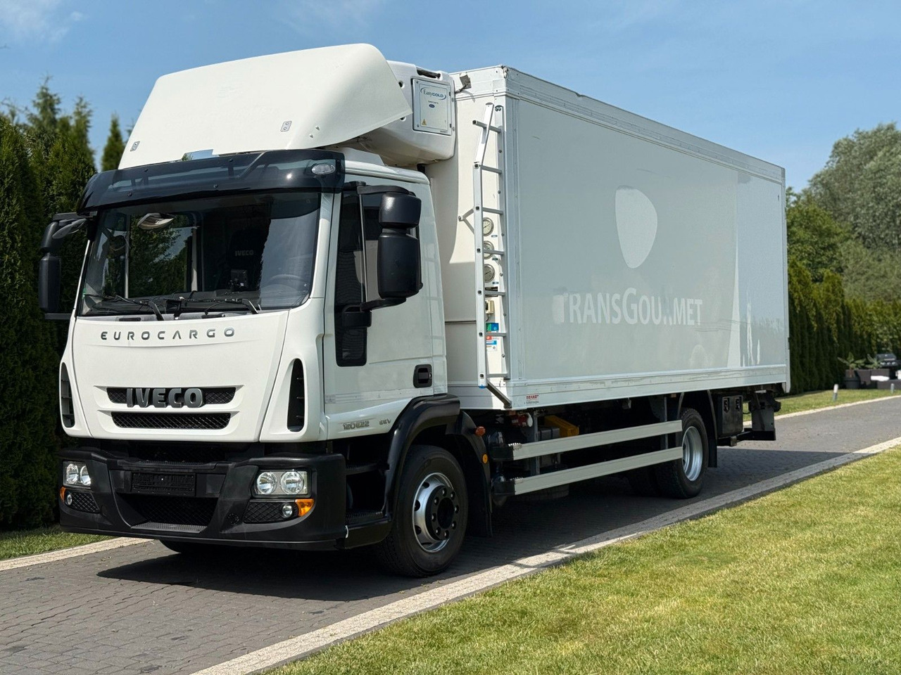 Iveco EUROCARGO 12T E22 CARRIER SUPRA 850 MT - Hladnjača: slika 1 Iveco EUROCARGO 12T E22 CARRIER SUPRA 850 MT - Hladnjača: slika 1