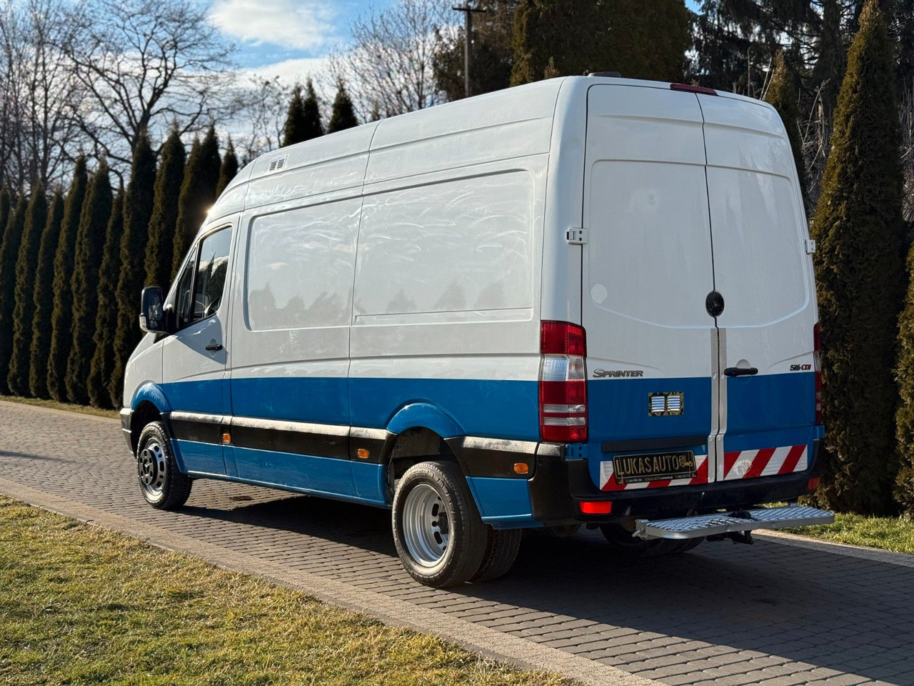 Mercedes-Benz SPRINTER 516 3,5 T FURGON - Dostavno vozilo sa zatvorenim sandukom: slika 5 Mercedes-Benz SPRINTER 516 3,5 T FURGON - Dostavno vozilo sa zatvorenim sandukom: slika 5
