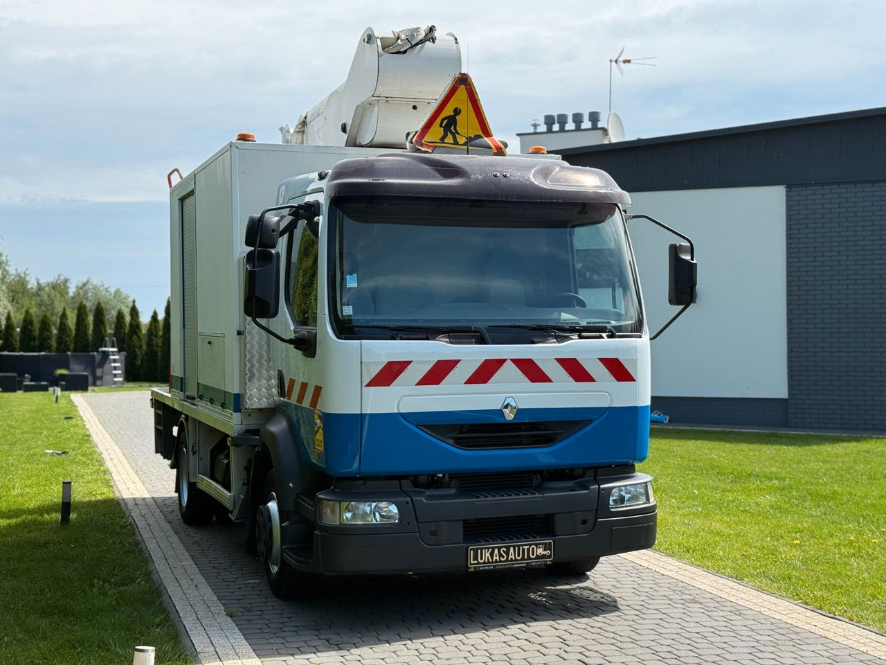 Renault MIDLUM 180 LIFT 18 M FRANCE ELEVATEUR - Vazdušna platforma montirana na kamion: slika 4 Renault MIDLUM 180 LIFT 18 M FRANCE ELEVATEUR - Vazdušna platforma montirana na kamion: slika 4