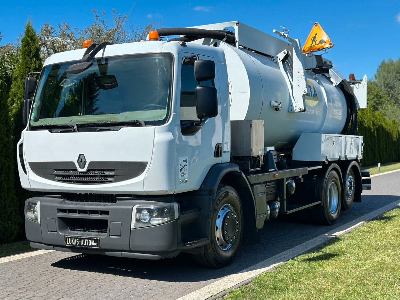 Renault PREMIUM 320 6x2 T RIVARD. TWO CHAMBERS - Vakuumska cisterna: slika 1 Renault PREMIUM 320 6x2 T RIVARD. TWO CHAMBERS - Vakuumska cisterna: slika 1