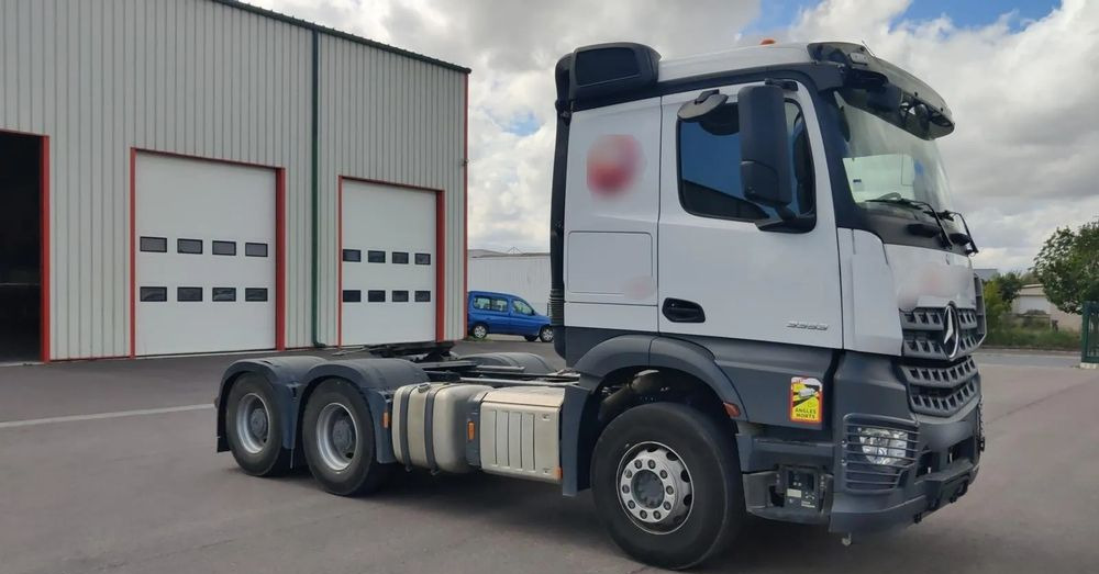 Mercedes-Benz AROCS 3353 6X4 68 TON - Tegljač: slika 4 Mercedes-Benz AROCS 3353 6X4 68 TON - Tegljač: slika 4