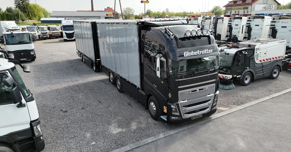 Volvo FH16 660 HP TANDEM 6x2 LIMITED EDITION - Kamion sa ceradom: slika 1 Volvo FH16 660 HP TANDEM 6x2 LIMITED EDITION - Kamion sa ceradom: slika 1