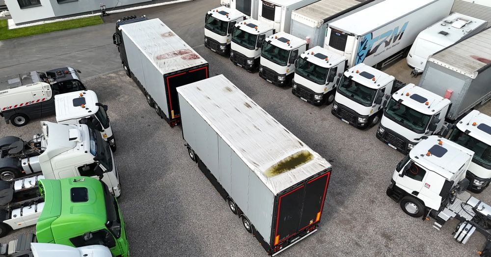 Volvo FH16 660 HP TANDEM 6x2 LIMITED EDITION - Kamion sa ceradom: slika 4 Volvo FH16 660 HP TANDEM 6x2 LIMITED EDITION - Kamion sa ceradom: slika 4