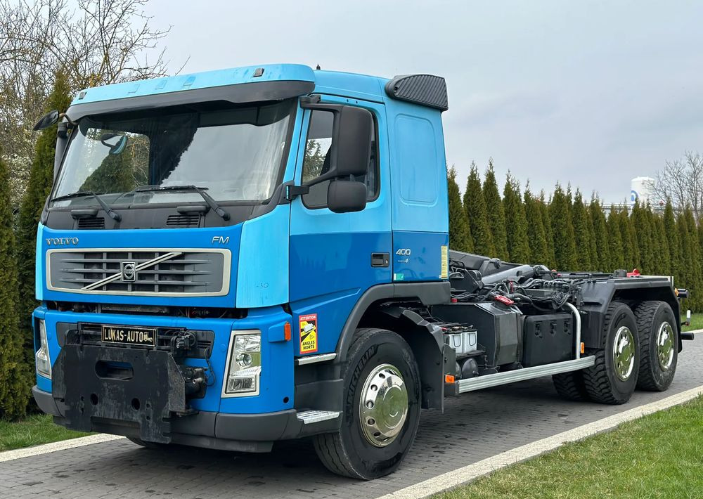 Volvo FM 400 HAKOWIEC 6X4 - Kamion sa hidrauličnom kukom: slika 1 Volvo FM 400 HAKOWIEC 6X4 - Kamion sa hidrauličnom kukom: slika 1