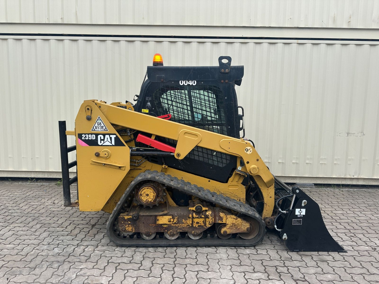 CAT 239D / 2018 BJ / 1.427 H / CE / CAB - Kompaktni utovarivač guseničar: slika 5 CAT 239D / 2018 BJ / 1.427 H / CE / CAB - Kompaktni utovarivač guseničar: slika 5