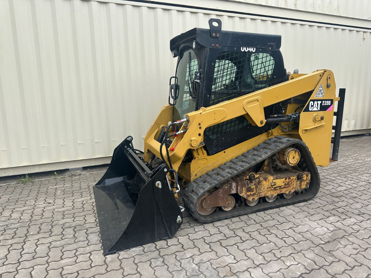 CAT 239D / 2018 BJ / 1.427 H / CE / CAB - Kompaktni utovarivač guseničar: slika 1 CAT 239D / 2018 BJ / 1.427 H / CE / CAB - Kompaktni utovarivač guseničar: slika 1