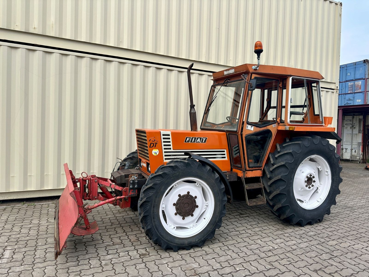 Fiat 780 DT 4x4/Deutsche Zulassung/Bereifung 90% - Traktor: slika 1 Fiat 780 DT 4x4/Deutsche Zulassung/Bereifung 90% - Traktor: slika 1