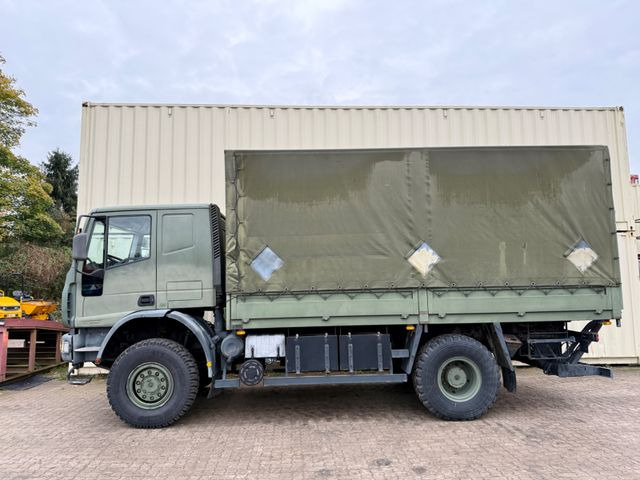 Iveco 140E24 4x4 / Armee / / Camper - Kamion sa ceradom: slika 3 Iveco 140E24 4x4 / Armee / / Camper - Kamion sa ceradom: slika 3