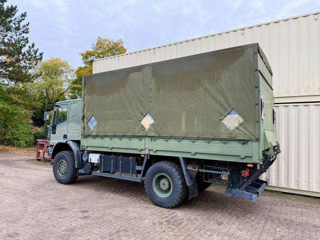 Iveco 140E24 4x4 / Armee / / Camper - Kamion sa ceradom: slika 4 Iveco 140E24 4x4 / Armee / / Camper - Kamion sa ceradom: slika 4