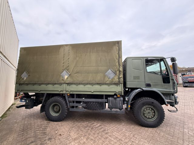 Iveco 140E24 4x4 / Armee / / Camper - Kamion sa ceradom: slika 5 Iveco 140E24 4x4 / Armee / / Camper - Kamion sa ceradom: slika 5