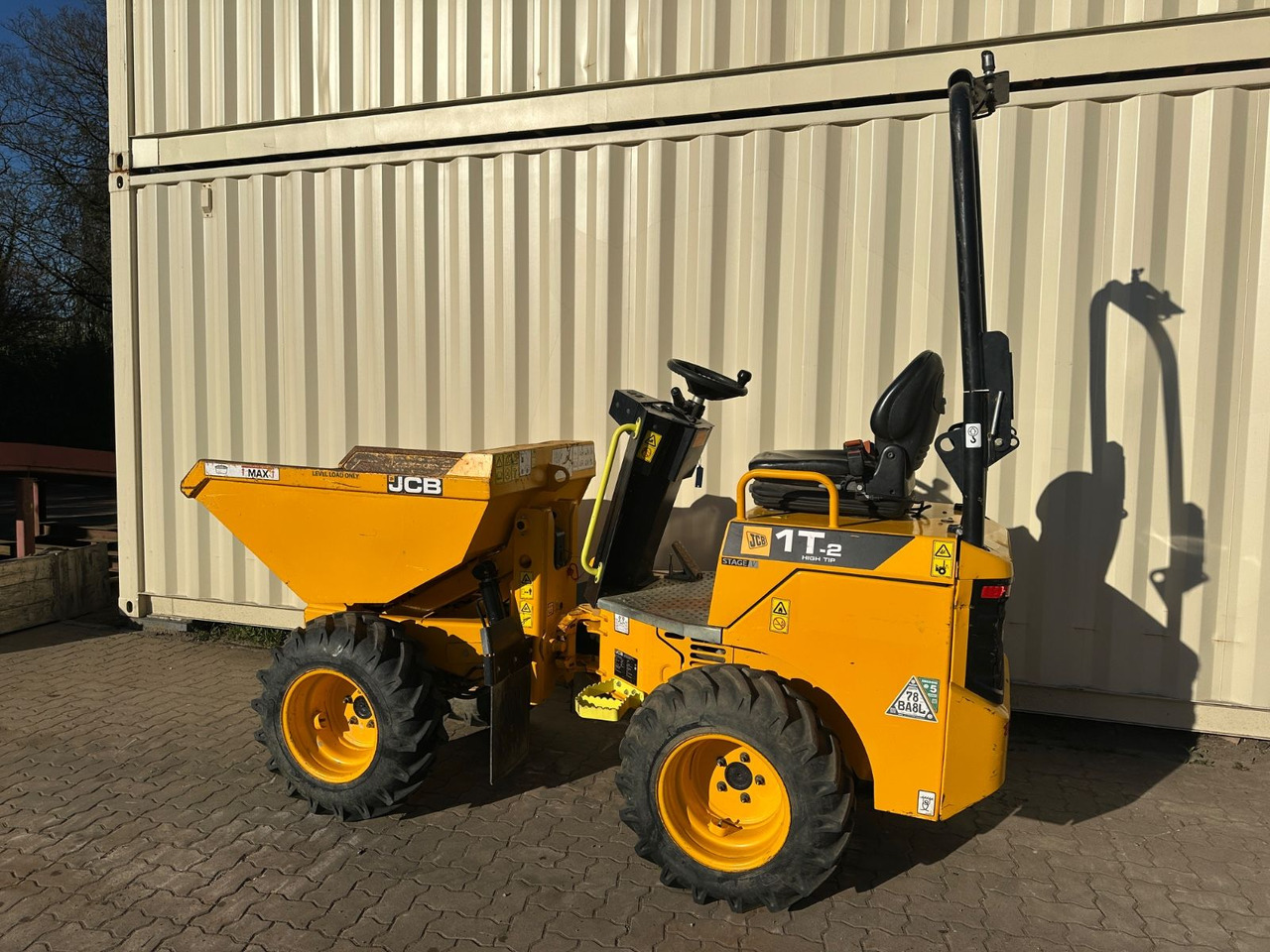 JCB 1T-2 High Tip Dumper, 598 Bh, 1.000 KG - Mini kiper: slika 4 JCB 1T-2 High Tip Dumper, 598 Bh, 1.000 KG - Mini kiper: slika 4