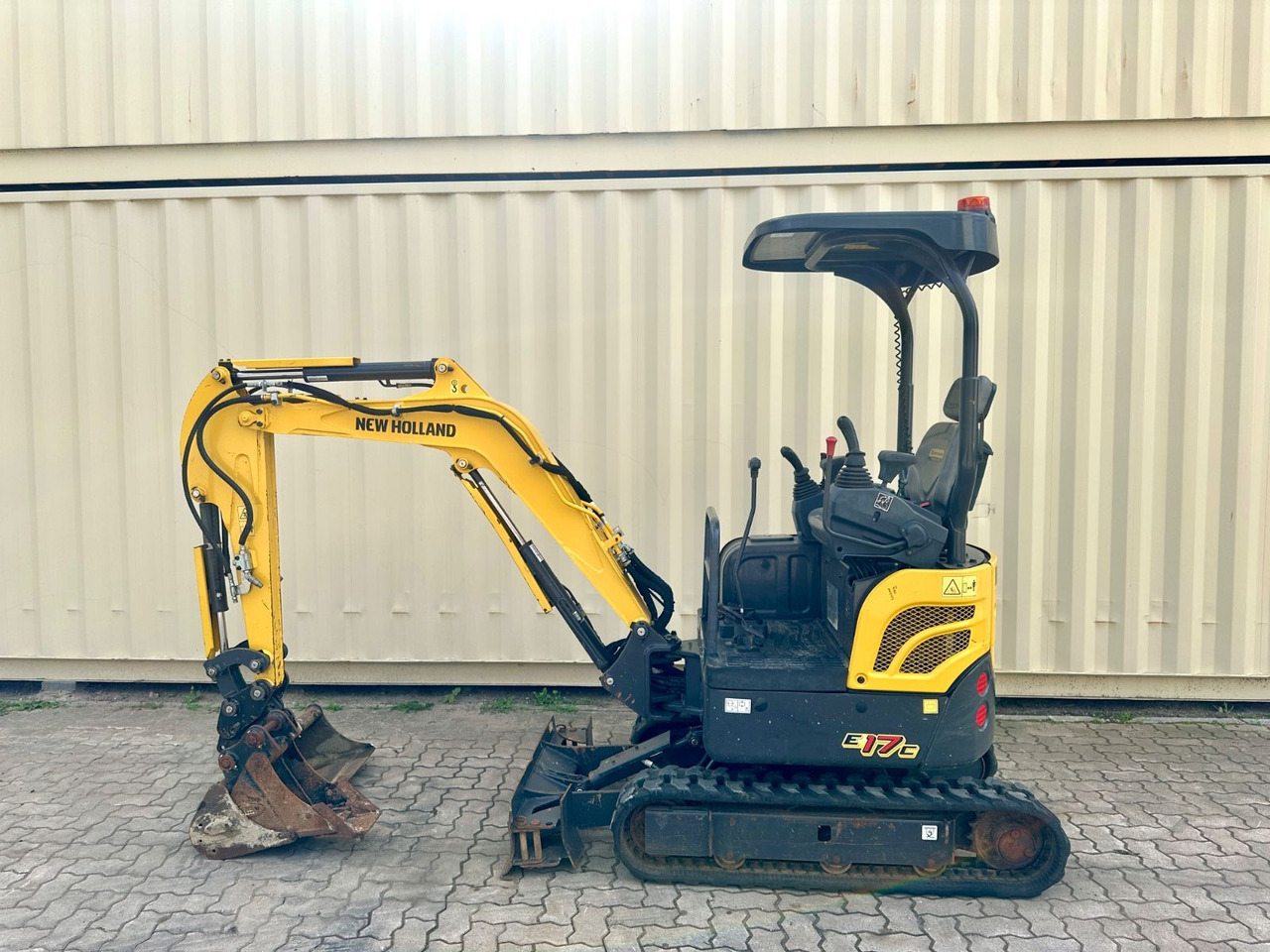 New Holland E17C / 2021 BJ / 508 H / 2 x Löffel - Mini bager: slika 2 New Holland E17C / 2021 BJ / 508 H / 2 x Löffel - Mini bager: slika 2