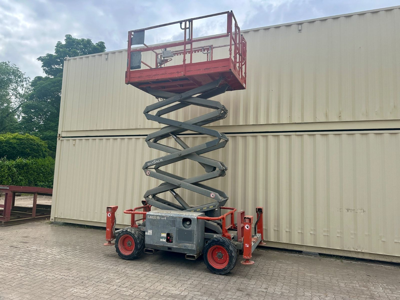 Skyjack SJ6832RT 4x4 Diesel, 11.8 Meter - Vazdušna platforma montirana na kamion: slika 3 Skyjack SJ6832RT 4x4 Diesel, 11.8 Meter - Vazdušna platforma montirana na kamion: slika 3