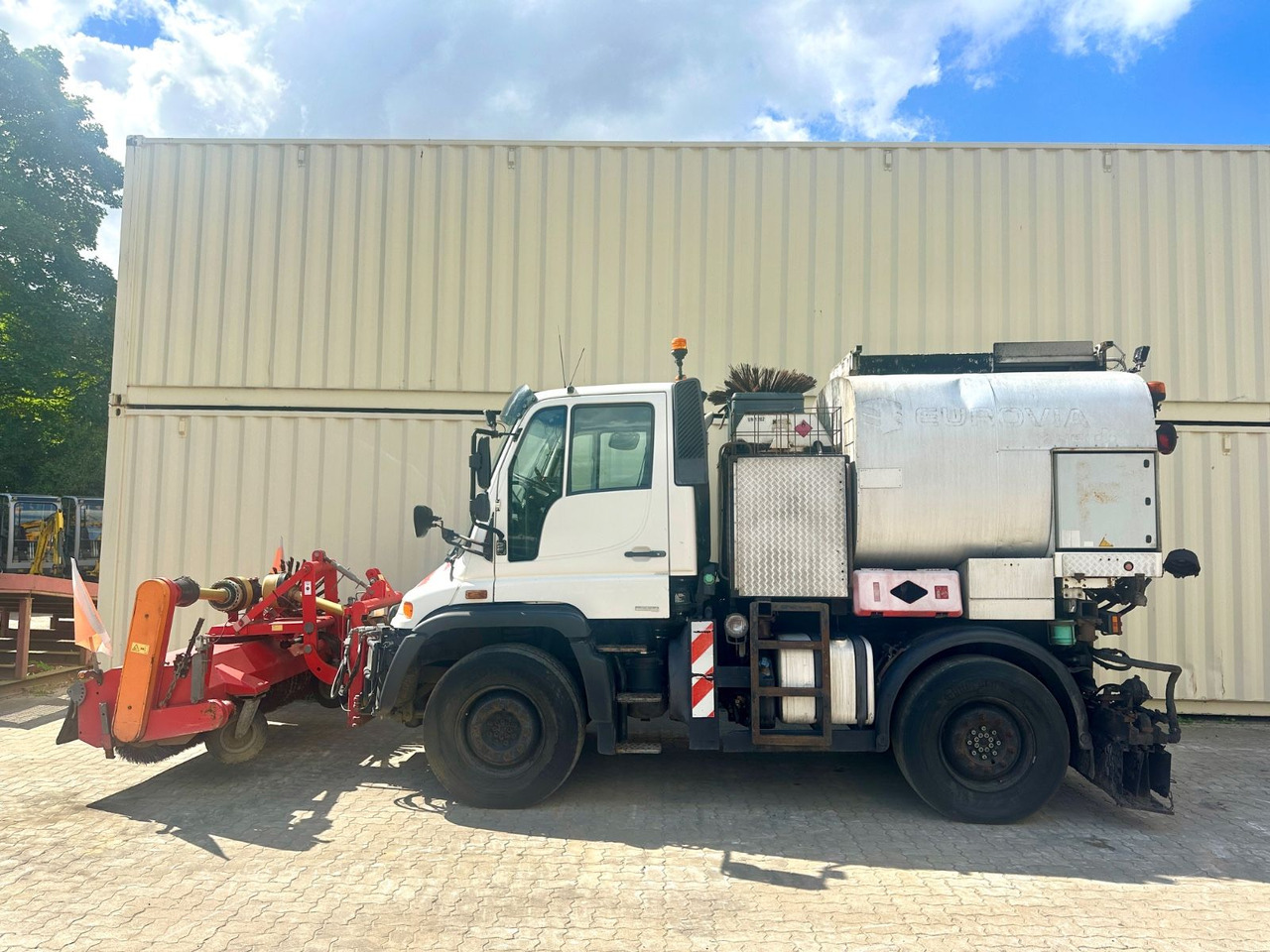 Unimog U400 Schäfer-Technic Bitum/Asphalt / TÜV 02/2026 - Mašina za asfalt: slika 2 Unimog U400 Schäfer-Technic Bitum/Asphalt / TÜV 02/2026 - Mašina za asfalt: slika 2