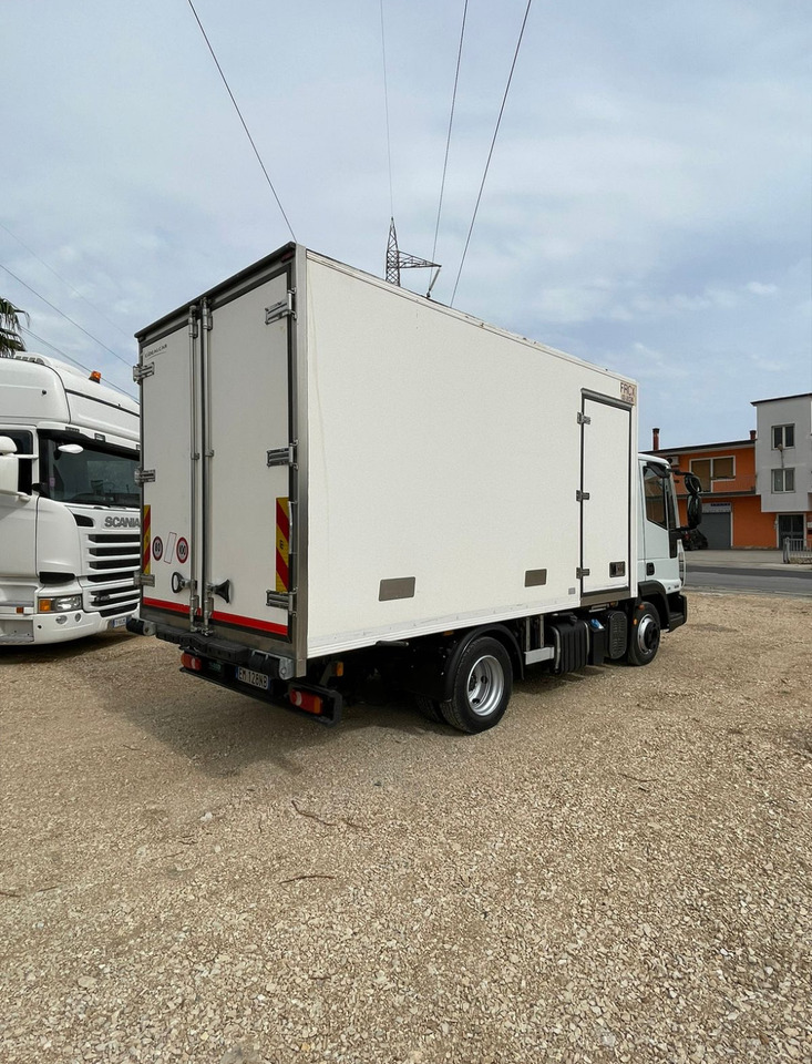 IVECO EUROCARGO 75E18 - Hladnjača: slika 2 IVECO EUROCARGO 75E18 - Hladnjača: slika 2