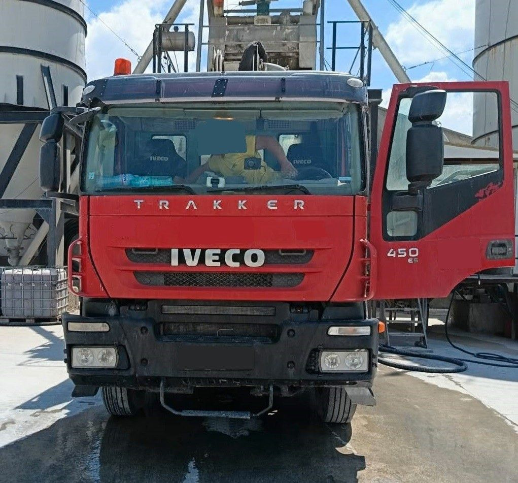 Iveco TRAKKER 450 COIME 35 - Auto pumpa za beton: slika 2 Iveco TRAKKER 450 COIME 35 - Auto pumpa za beton: slika 2