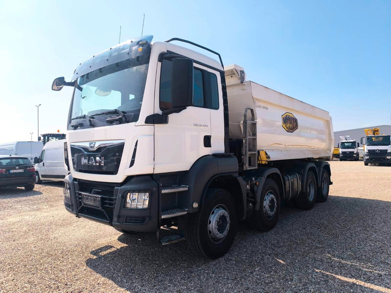 MAN TGS 41.420 MEILLER KIPPER - Kamion za utovaranje kontejnera: slika 3 MAN TGS 41.420 MEILLER KIPPER - Kamion za utovaranje kontejnera: slika 3
