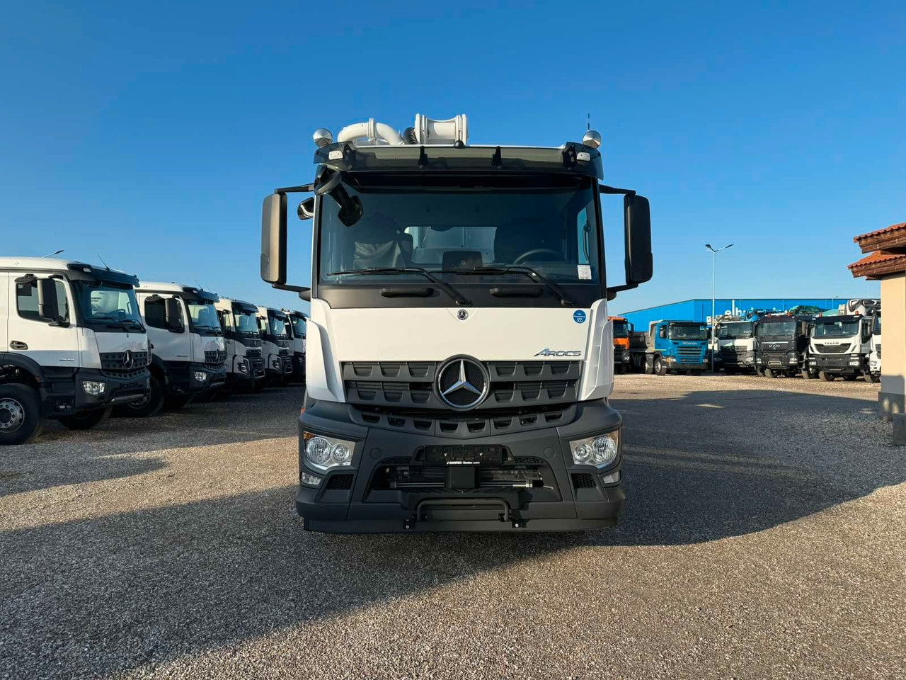 Mercedes-Benz AROCS 3746 SCHWING S43SX III - Auto pumpa za beton: slika 2 Mercedes-Benz AROCS 3746 SCHWING S43SX III - Auto pumpa za beton: slika 2