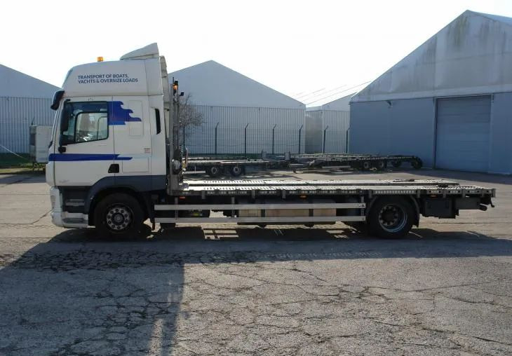 DAF CF 410 EURO 6 Laweta - Platforma super stan - Kamion sa tovarnim sandukom: slika 4 DAF CF 410 EURO 6 Laweta - Platforma super stan - Kamion sa tovarnim sandukom: slika 4