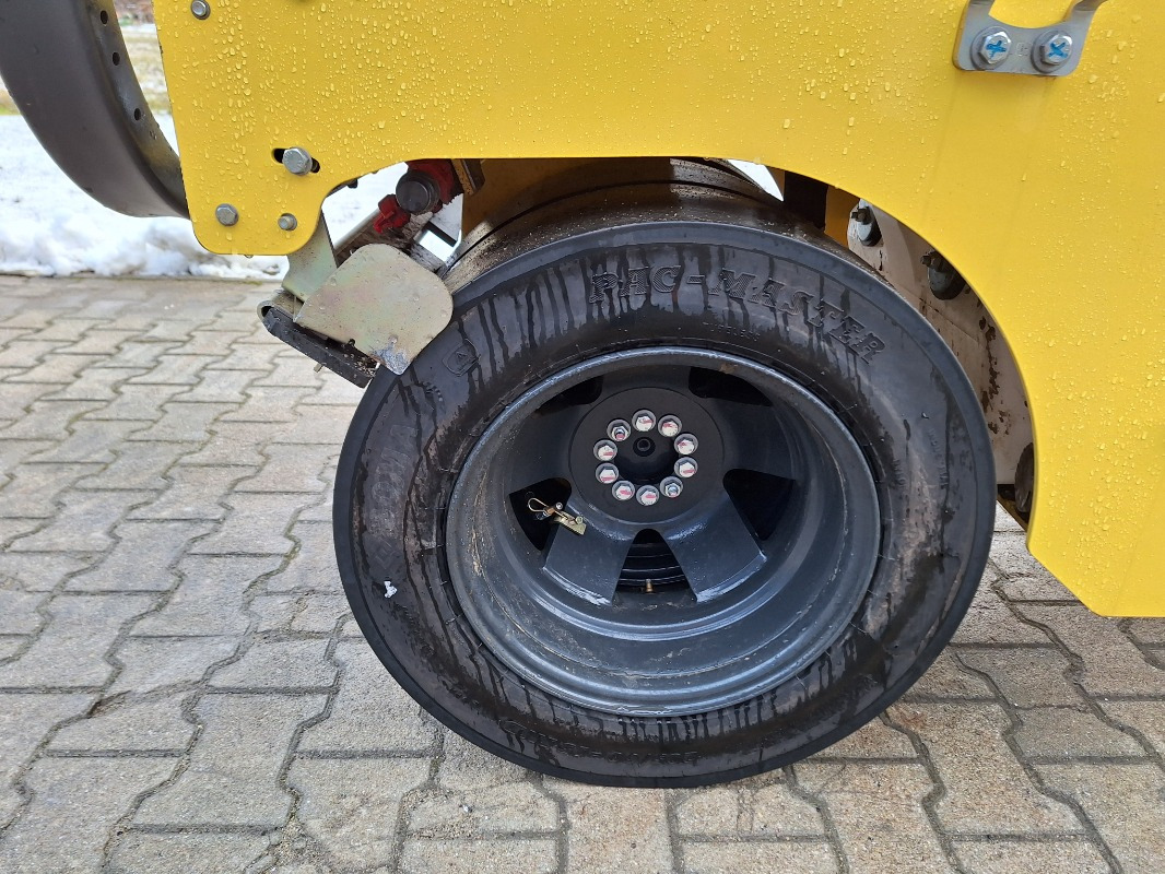 BOMAG DE BW 100 AC-5 Stage V/Tier 4f - Valjak: slika 4 BOMAG DE BW 100 AC-5 Stage V/Tier 4f - Valjak: slika 4