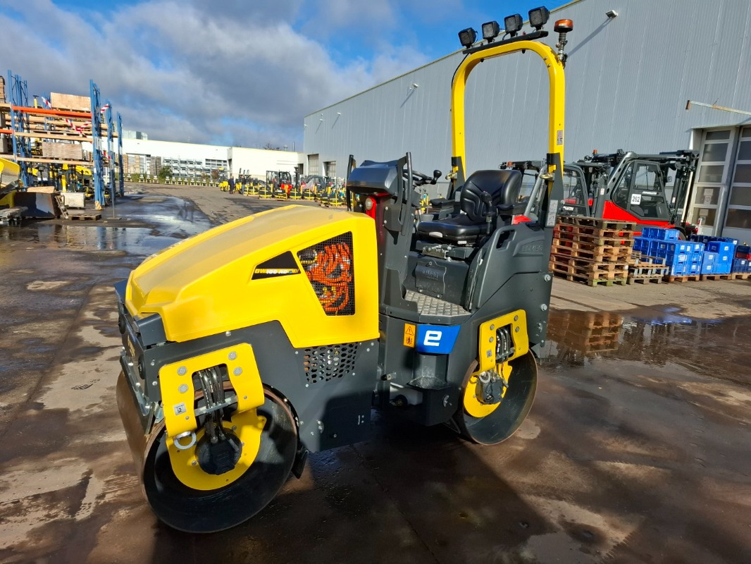 BOMAG DE BW 100 ADe-5 - Valjak: slika 1 BOMAG DE BW 100 ADe-5 - Valjak: slika 1