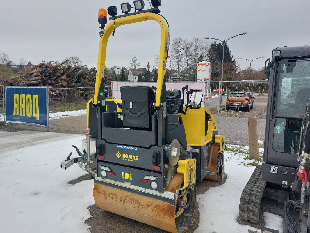 BOMAG DE BW 120 ADe-5 - Valjak: slika 3 BOMAG DE BW 120 ADe-5 - Valjak: slika 3