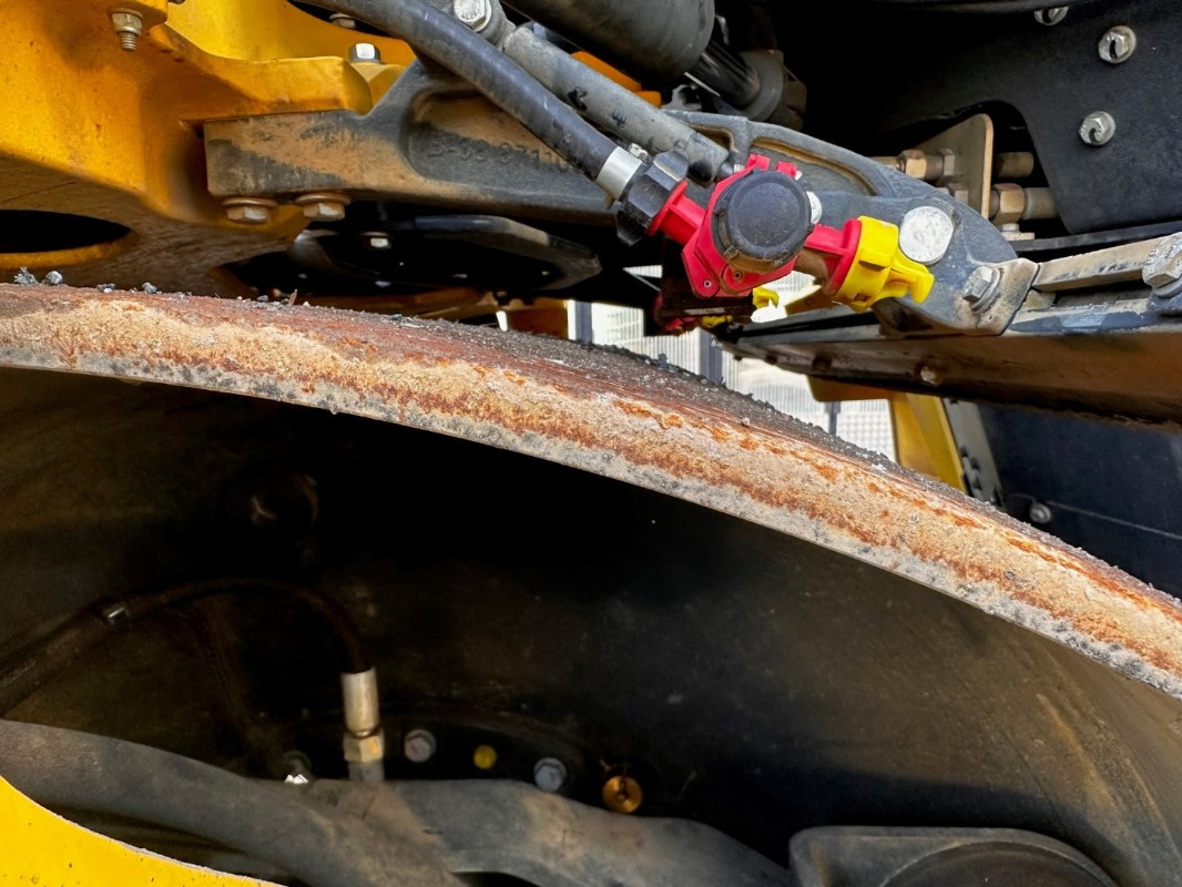 BOMAG DE BW 154 AP-5 AM - Valjak za puteve: slika 3 BOMAG DE BW 154 AP-5 AM - Valjak za puteve: slika 3